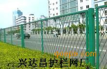 生產(chǎn)銷(xiāo)售公路護(hù)欄網(wǎng),高速公路護(hù)欄網(wǎng)
